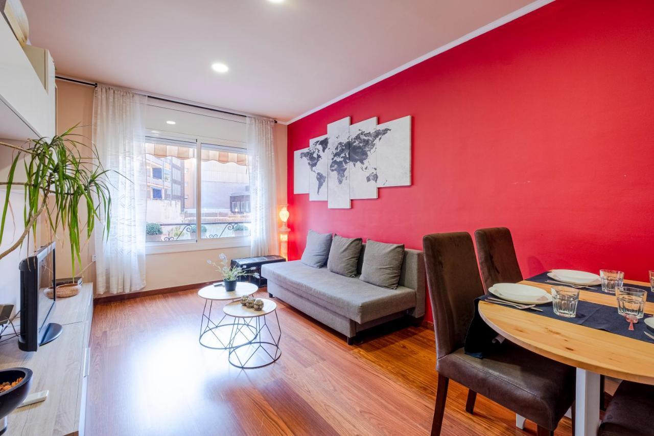 Three Bedroom In Sants Appartamento