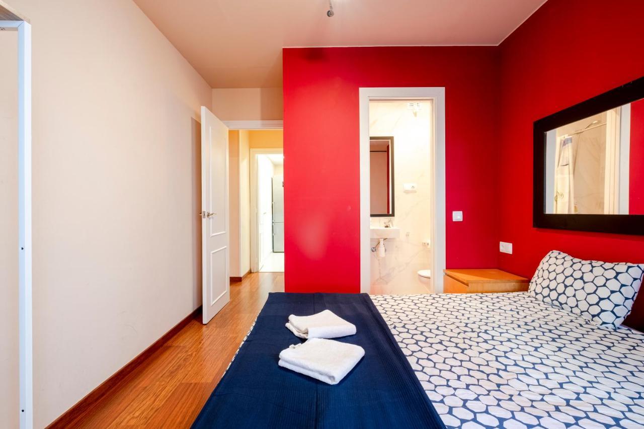 Three Bedroom In Sants Appartamento